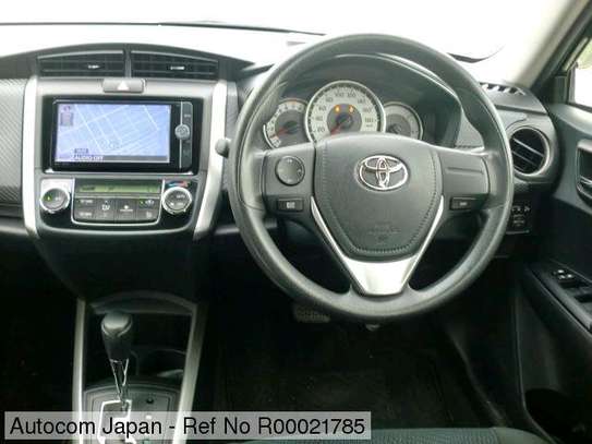 Toyota fielder G grade (coast motors) image 6