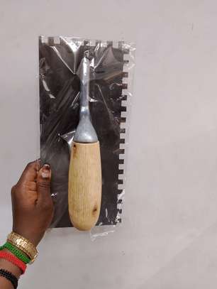 Plastering Trowel With Teeth image 3