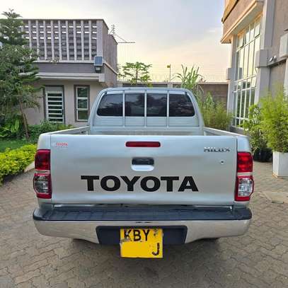 2014 TOYOTA HILUX DOUBLE CAB image 9