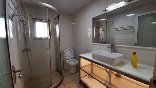 2 Bed Apartment with En Suite in Kilimani image 20