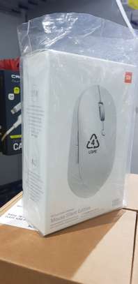 XIAOMI Wireless Dual-Mode Mouse Silent Ergonomic image 2