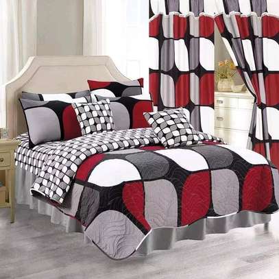 7pc Woolen Duvets with Curtains image 3