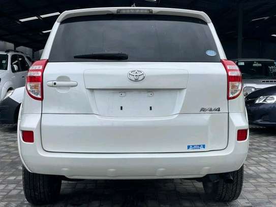 TOYOTA RAV 4( MKOPO/ HIRE PURCHASE ACCEPTED) image 5
