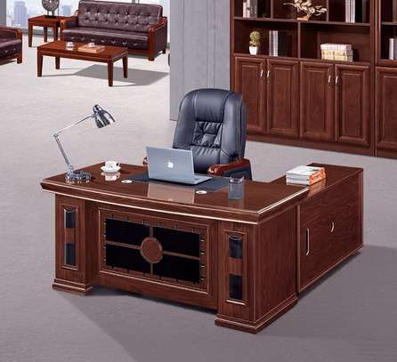 L-Shaped Executive Office Desk – Modern CEO Workstation image 4