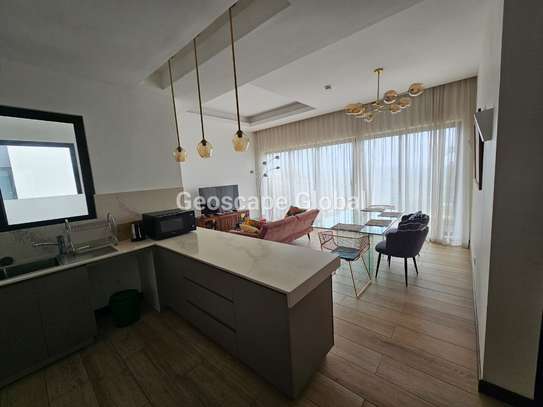 Furnished 1 Bed Apartment with En Suite in Rosslyn image 5