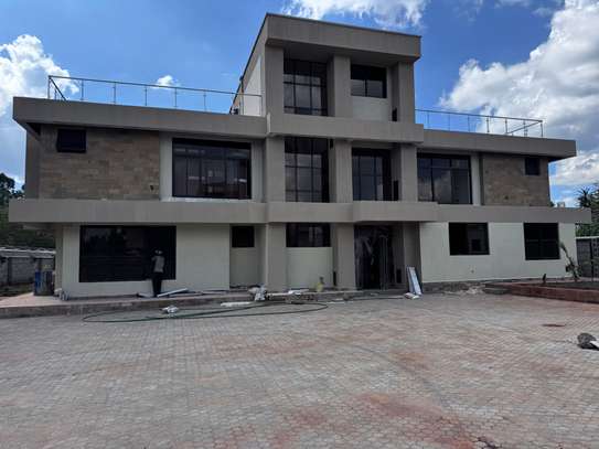 5 Bed Townhouse with En Suite in Karen image 16