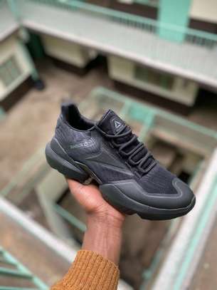 Reebok split fuel sneaker store