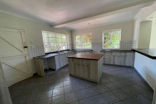 4 Bed House with En Suite in Muthaiga image 4