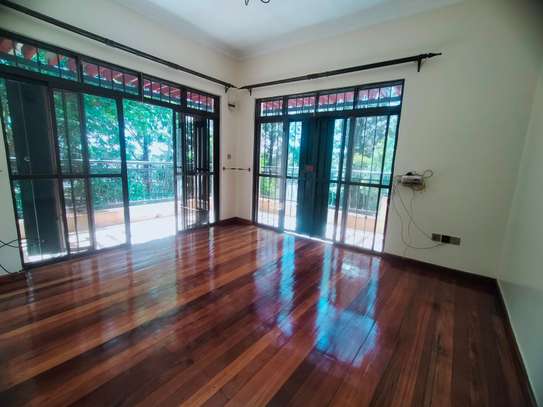 4 Bed Villa with En Suite in Karura image 16