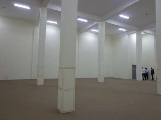 11,500 ft² Warehouse with Aircon in Mombasa Road image 5