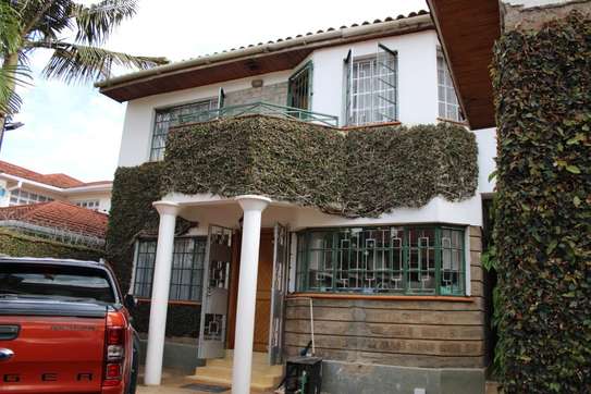 4 Bed Villa with En Suite in Kileleshwa image 4