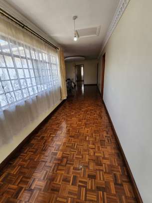 4 Bed Townhouse with En Suite in Brookside image 2