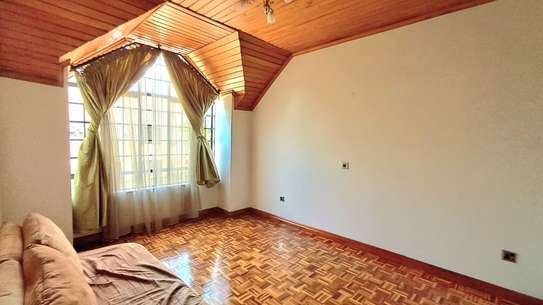 4 Bed Townhouse with En Suite in Lavington image 2
