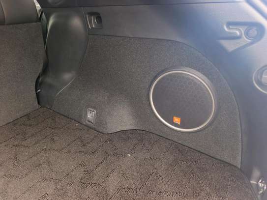 Toyota Harrier Redwine image 5