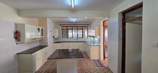 4 Bed House with En Suite at Plains 34 image 16