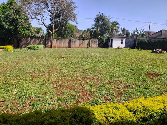 6 Bed House with En Suite in Runda image 1