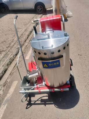 Thermoplastic road marking machine image 2
