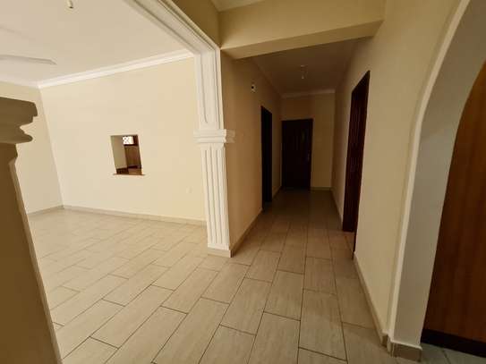 3 Bed Apartment with En Suite in Nyali Area image 21