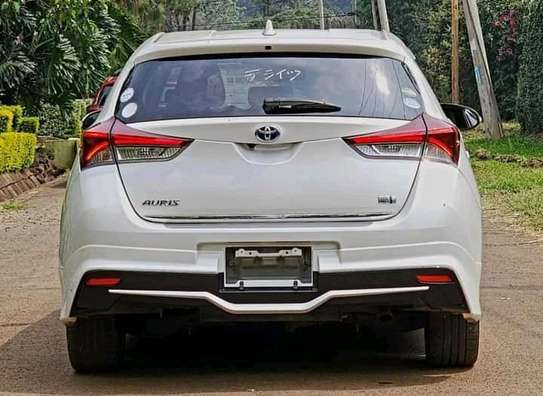 Toyota Auris 2017 model image 6