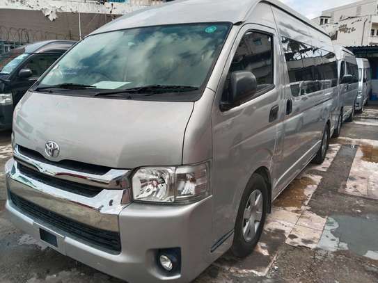 Toyota hiace 9L manual diesel on sale image 5