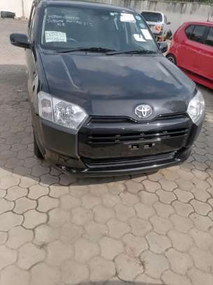 Toyota probox black image 1