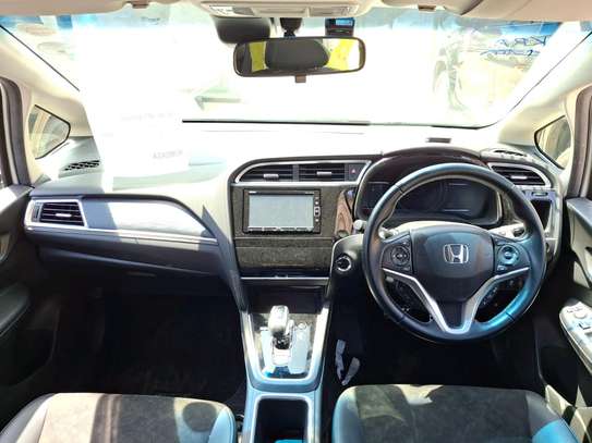 Honda fit shuttle new image 6