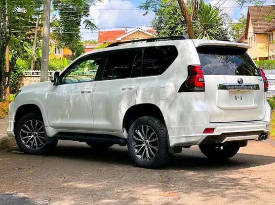 2018 Toyota land cruiser Prado TZG image 6