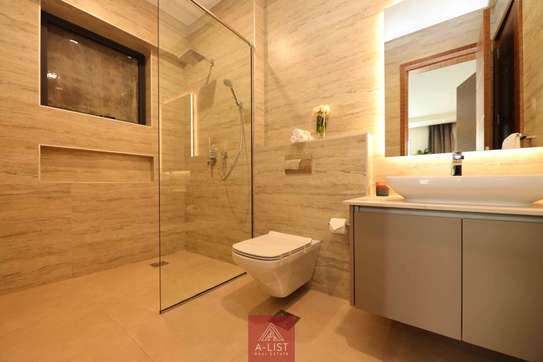 3 Bed Apartment with En Suite at Riverside Lane image 8