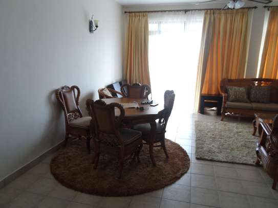 Serviced 3 Bed Apartment with En Suite at Links image 8