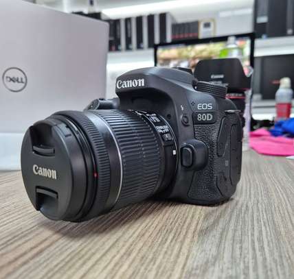 Canon EOS 80D DSLR Camera with 18-55mm STM Lens image 3