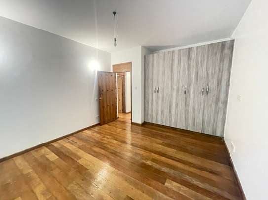 3 Bed Apartment with En Suite in Spring Valley image 7