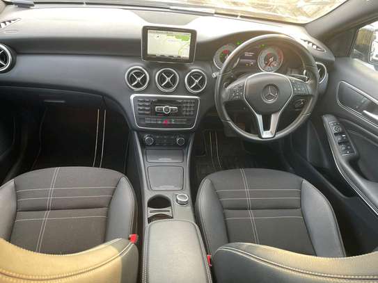 2015 Mercedes Benz A180 image 9