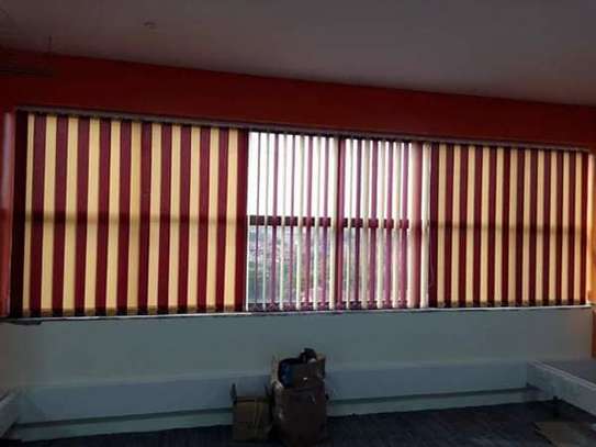 NICE AND GOOD OFFICE BLINDS. image 2