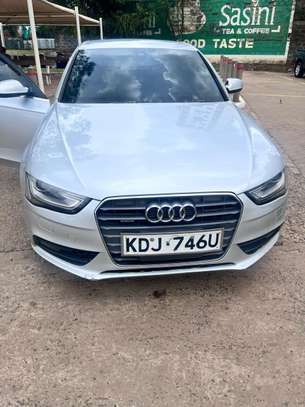 AUDI A4 image 2