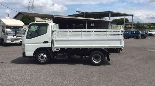 Mitsubishi Canter image 12