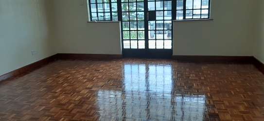 4 Bed Townhouse with En Suite in Westlands Area image 13