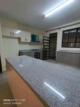 3bedroom to let in Langata image 1