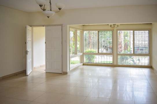 4 Bed Townhouse with En Suite in Muthaiga image 13