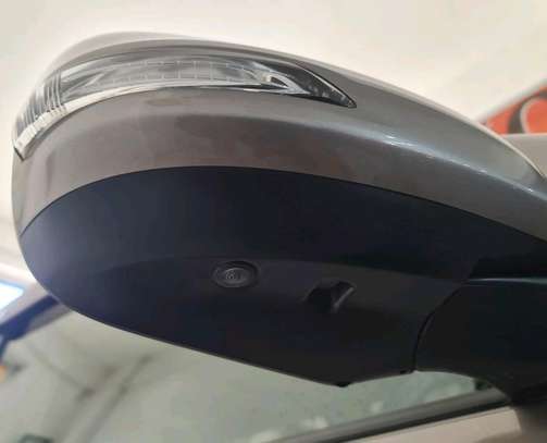 Toyota land cruiser Prado TX-L petrol 2019 image 6