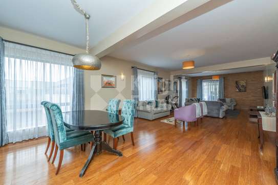 3 Bed Apartment with En Suite at Vanga Street image 20