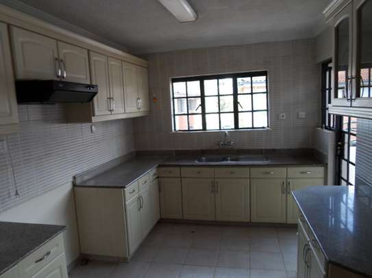 3 Bed Apartment with En Suite at Kilimani image 22