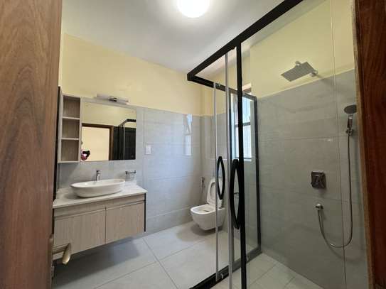 3 Bed Apartment with En Suite in General Mathenge image 4