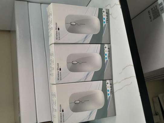 Wireless Rechargeable Mouse image 2