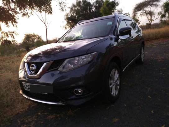 Nissan X-trail 2014 Blue in colour (60,000KM) image 7