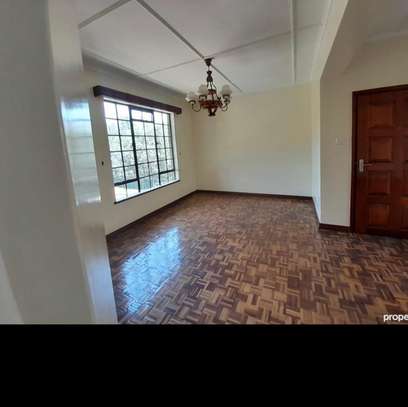 Spacious 3 bedroom apartment with an sq image 7