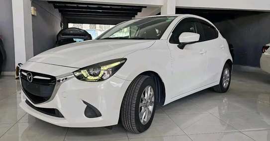 Mazda Demio petrol white Grade 4.5 2017 image 2