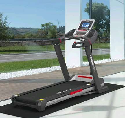 V5 Treadmill image 1