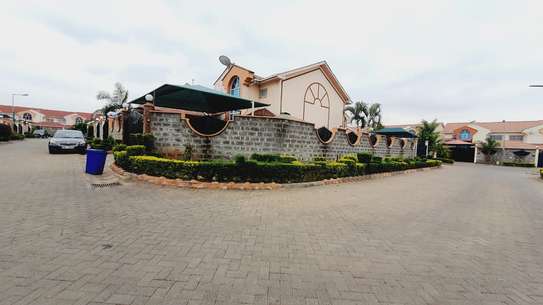 4 Bed House with En Suite at Langata image 19