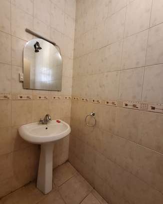 3 Bed Apartment with En Suite in Riverside image 8