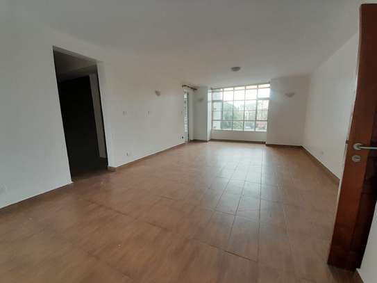3 Bedroom apartment All Ensuite with a Dsq image 10